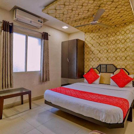 Hotel Galaxy Indore Luaran gambar