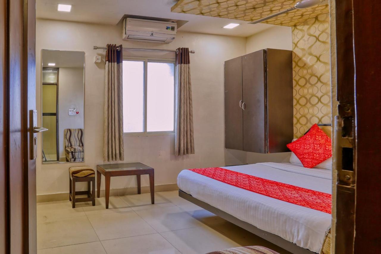 Hotel Galaxy Indore Luaran gambar