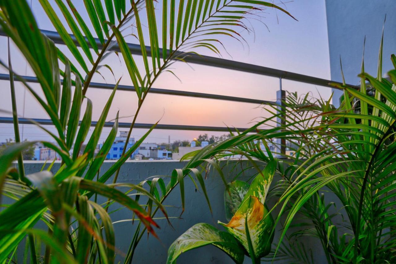Hotel Galaxy Indore Luaran gambar