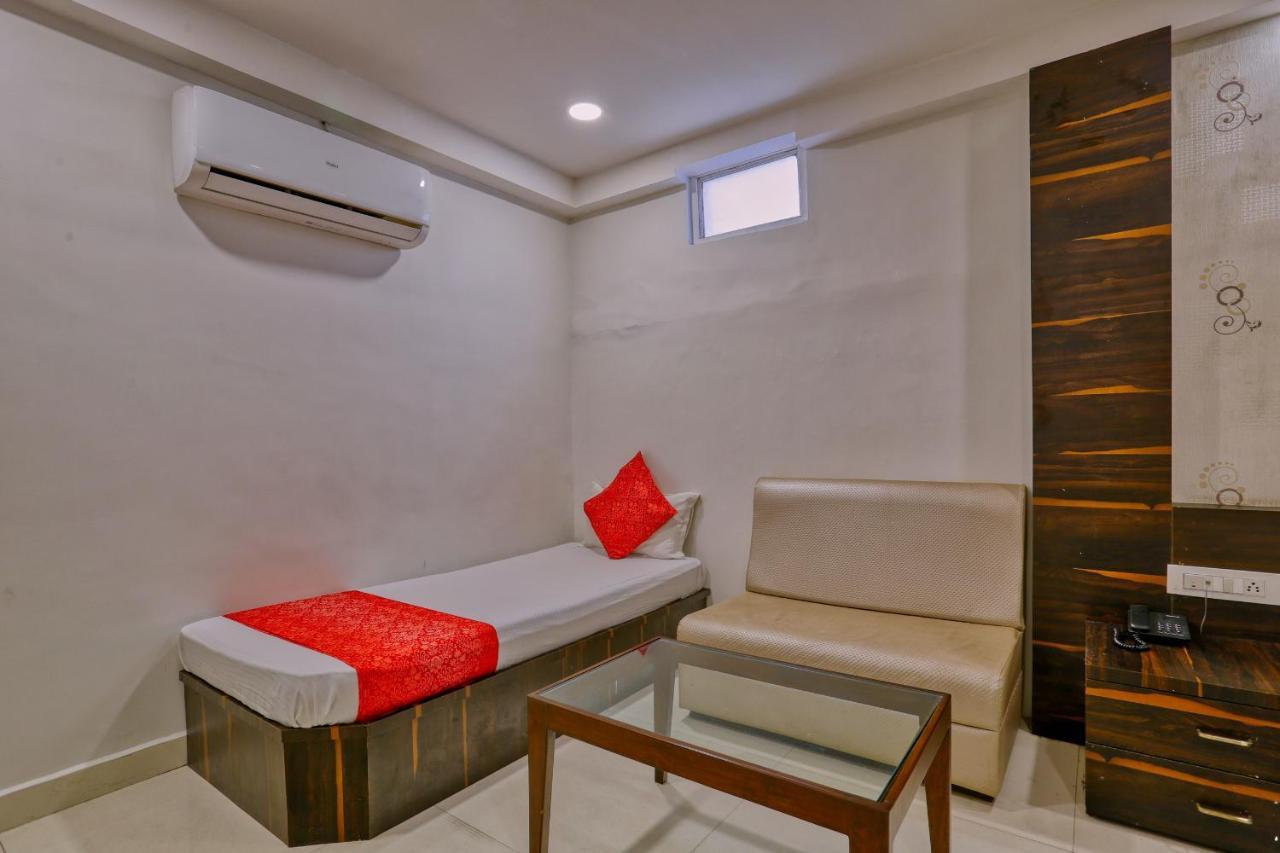 Hotel Galaxy Indore Luaran gambar