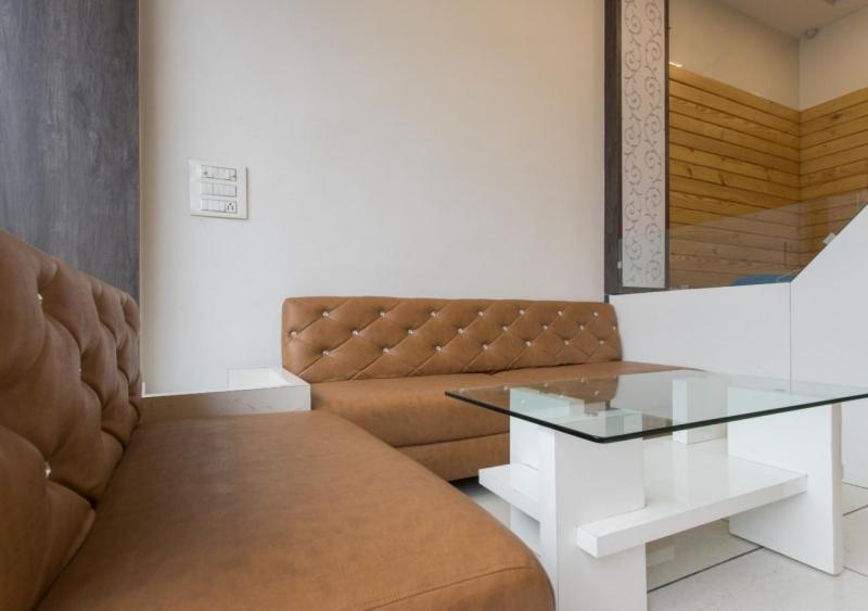 Hotel Galaxy Indore Luaran gambar